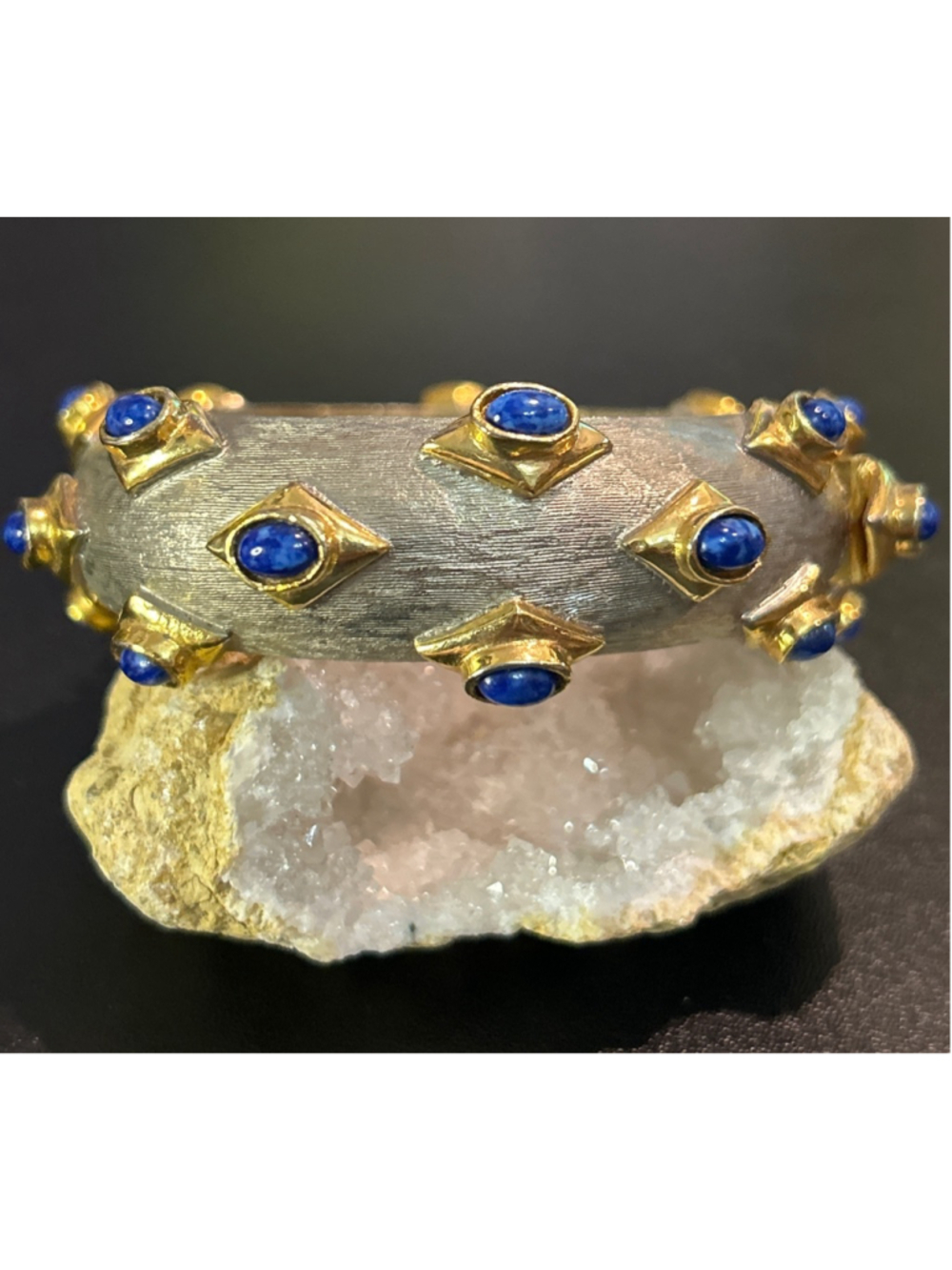 Women's KJL textured "Mogul" style textured gold-tone and silver-tone faux lapis - Picture 3 of 13